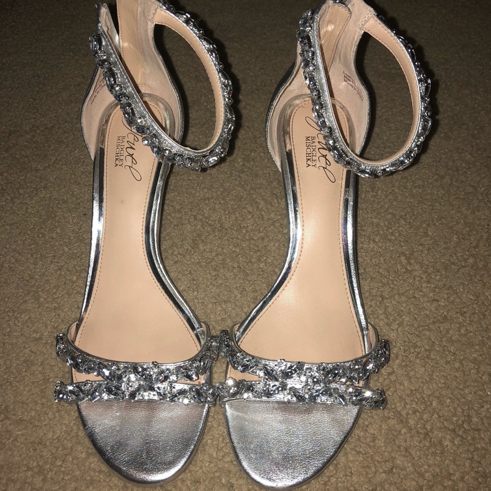 JEWEL by badgley Mischka heels